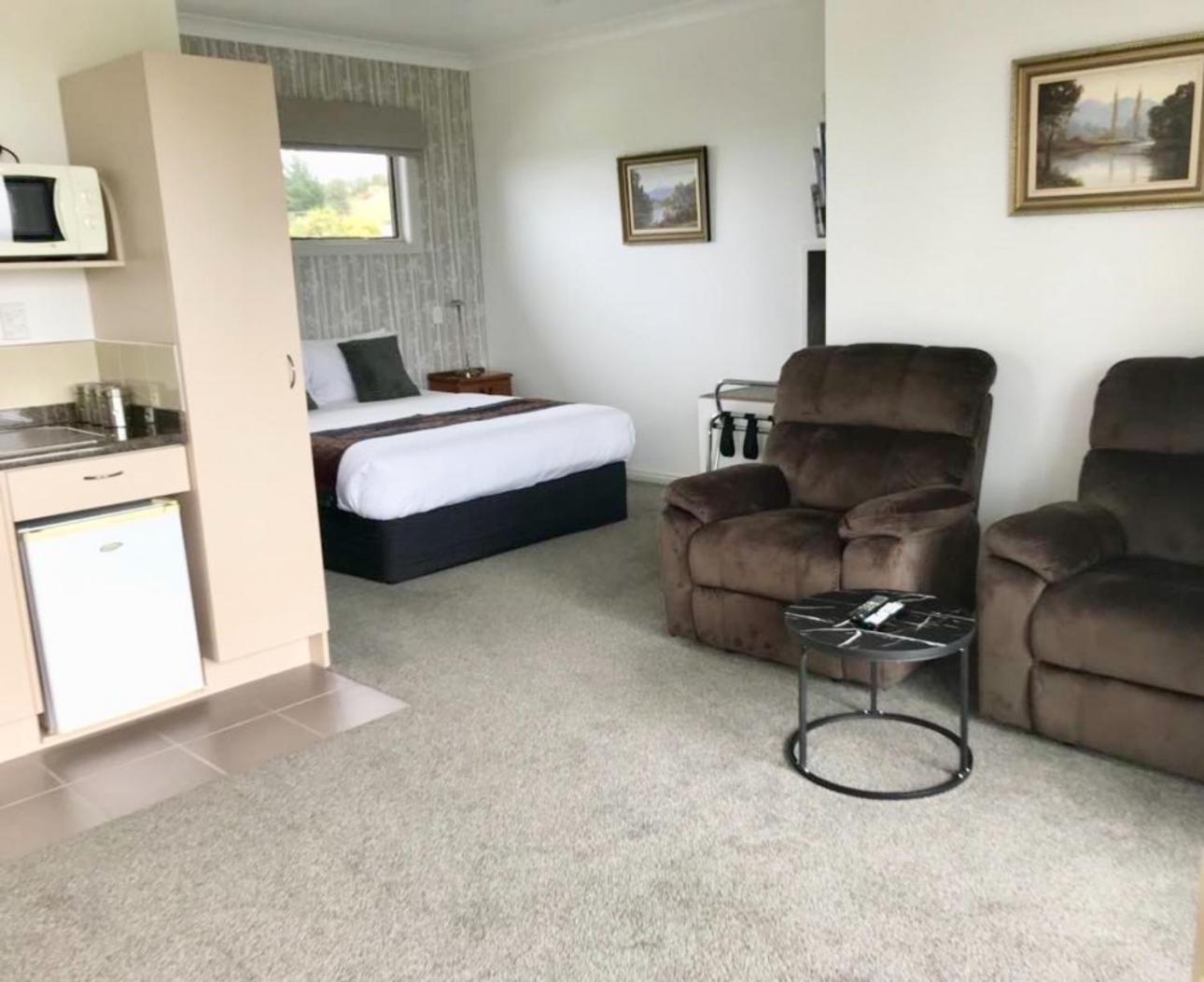 Austin Heights - Kaikoura Bed & Breakfast ภายนอก รูปภาพ